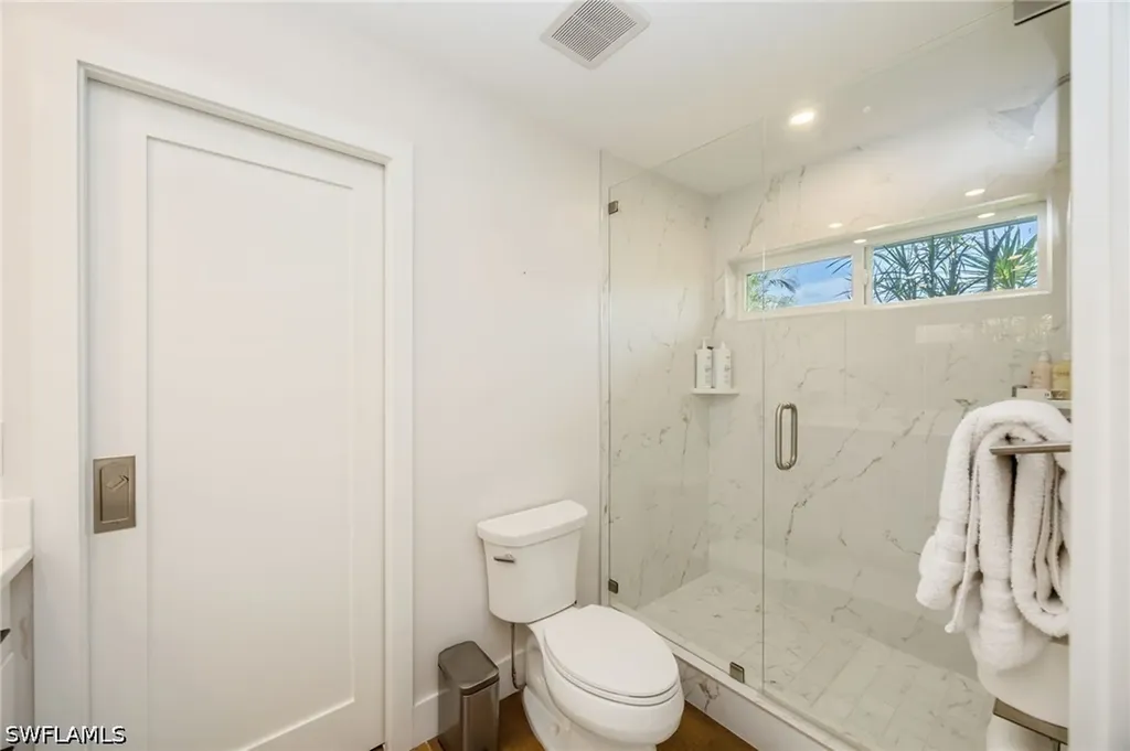 409 Cypress Way E Naples FL 34110