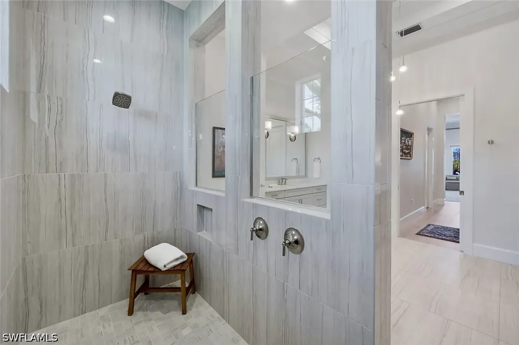 8859 Nevis Way Naples FL 34112