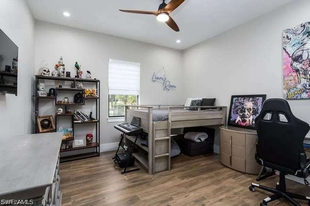 709 15th Street SW Naples FL 34117