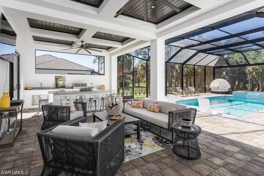 709 15th Street SW Naples FL 34117