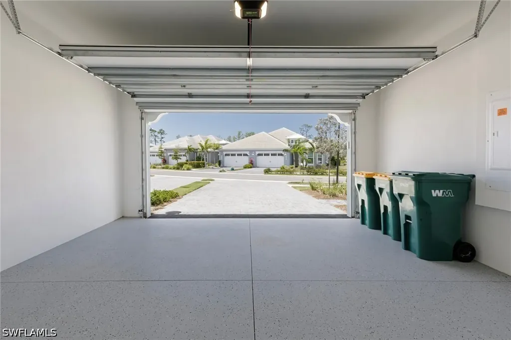6385 Arriba Avenue Naples FL 34113