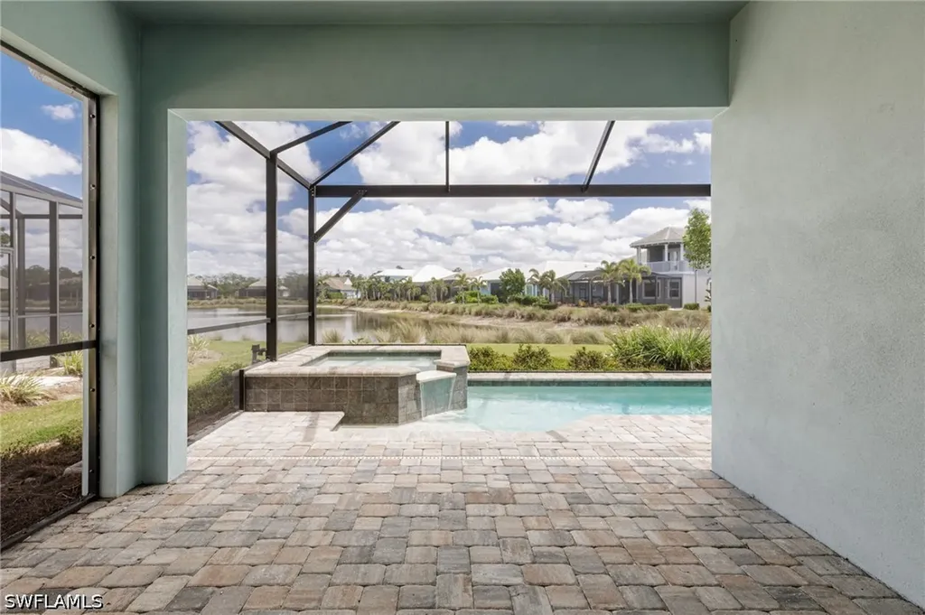 6385 Arriba Avenue Naples FL 34113