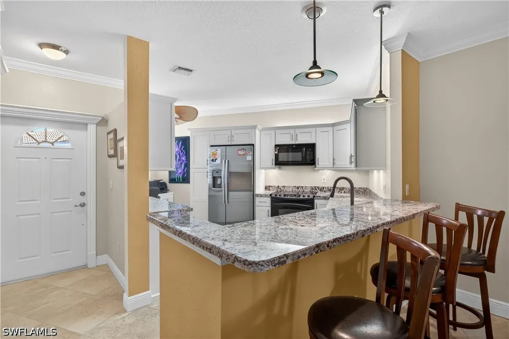 8420 Excalibur Circle Naples FL 34108