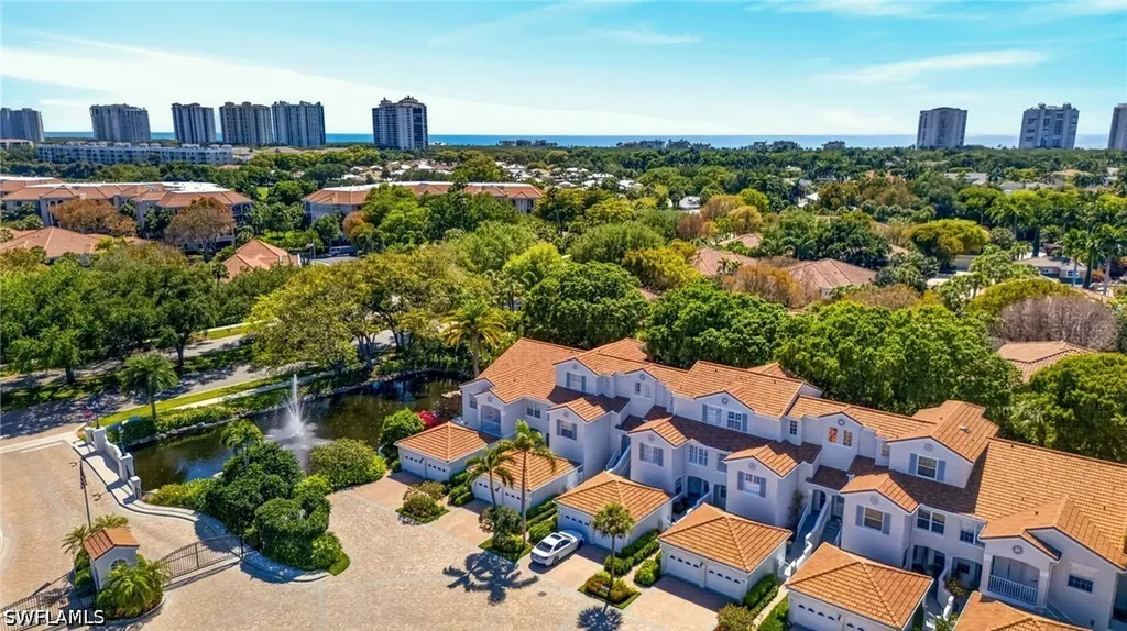 8420 Excalibur Circle Naples FL 34108