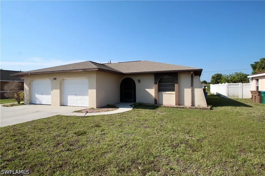 3808 SE 11th Avenue Cape Coral FL 33904