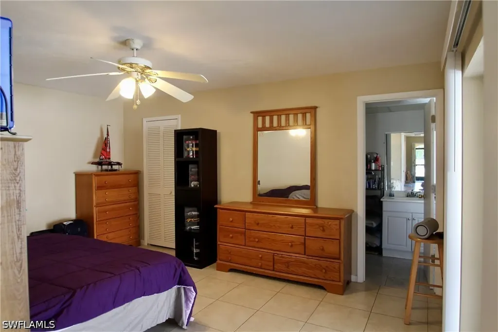 3808 SE 11th Avenue Cape Coral FL 33904