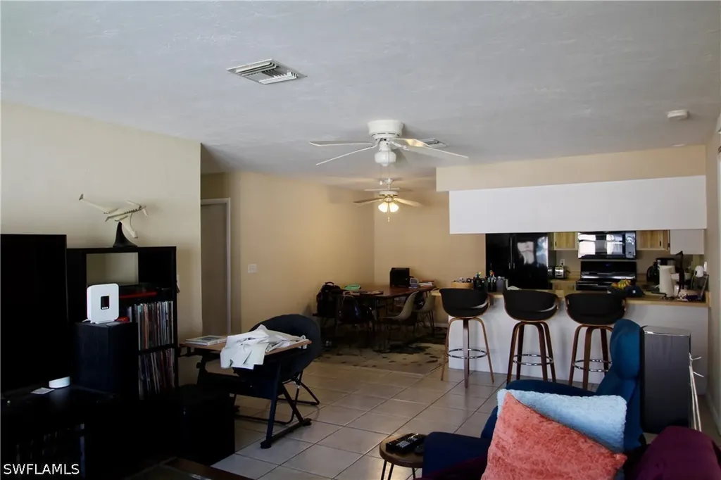 3808 SE 11th Avenue Cape Coral FL 33904