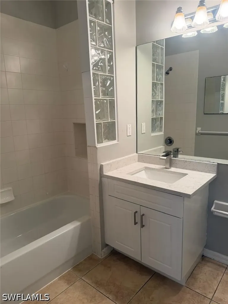 7350 Bristol Circle Naples FL 34120