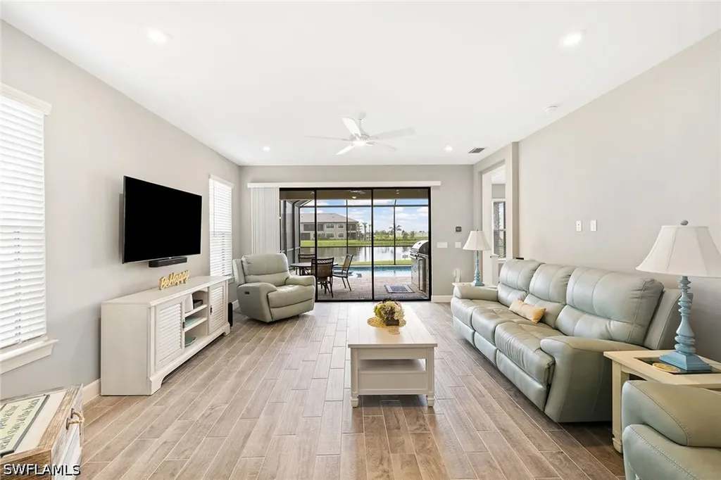 15155 Tolmino Street Naples FL 34114
