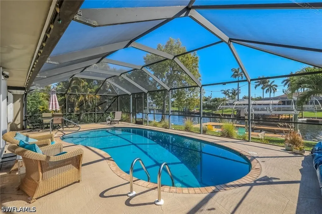 4305 SE 1st Avenue Cape Coral FL 33904