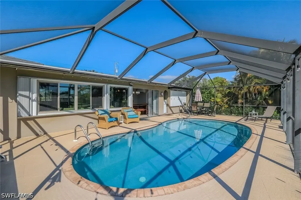 4305 SE 1st Avenue Cape Coral FL 33904