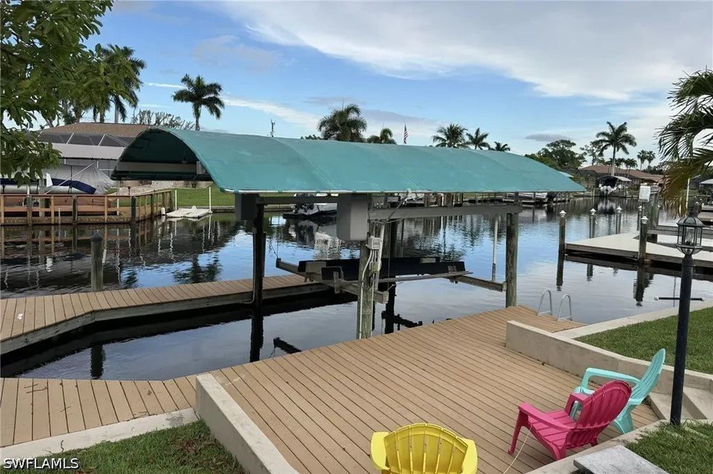 4305 SE 1st Avenue Cape Coral FL 33904