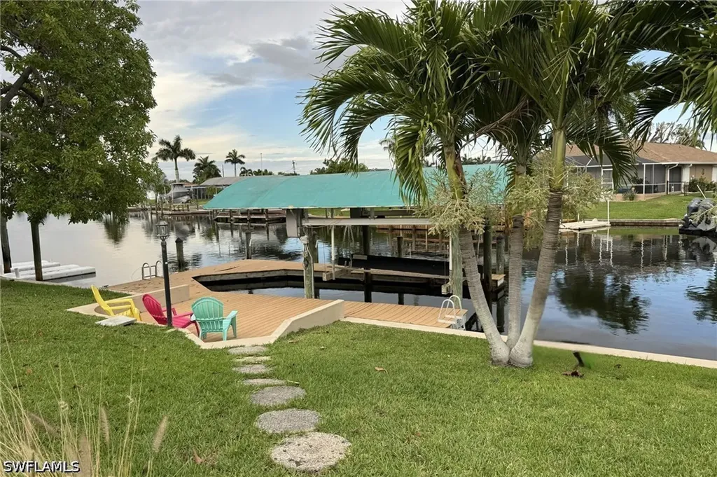 4305 SE 1st Avenue Cape Coral FL 33904