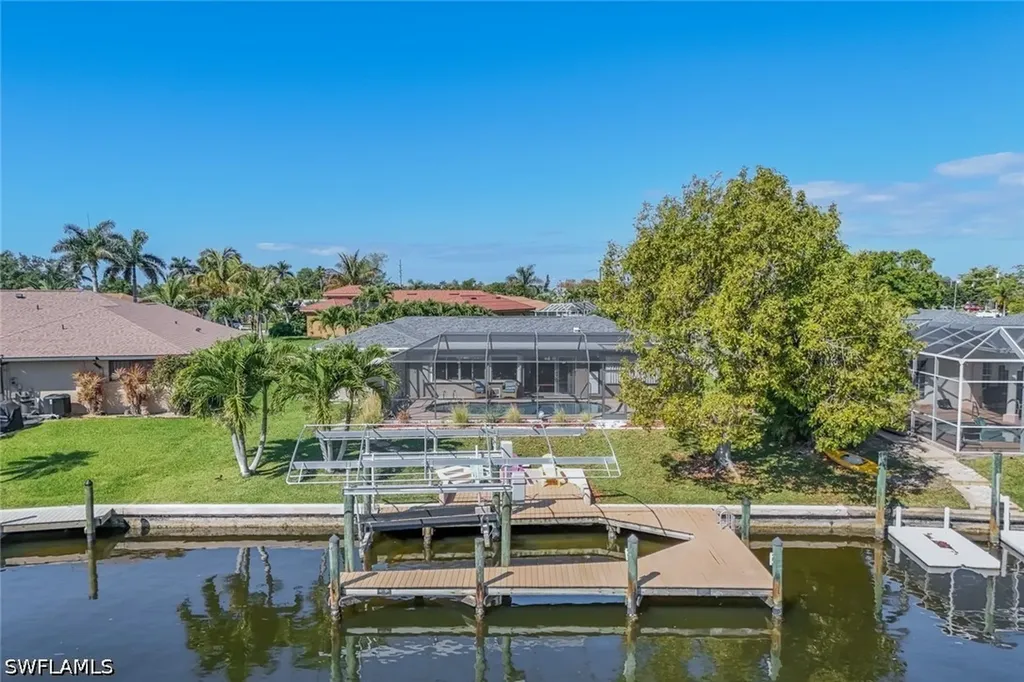 4305 SE 1st Avenue Cape Coral FL 33904
