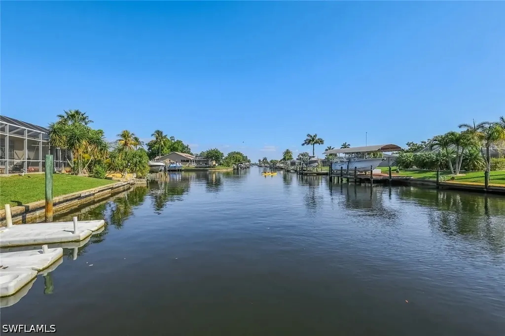 4305 SE 1st Avenue Cape Coral FL 33904