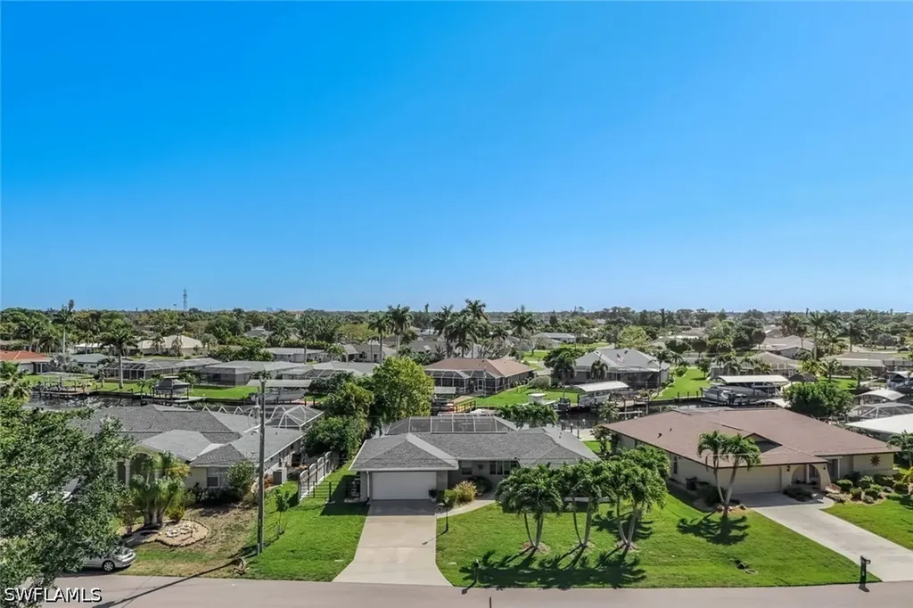 4305 SE 1st Avenue Cape Coral FL 33904
