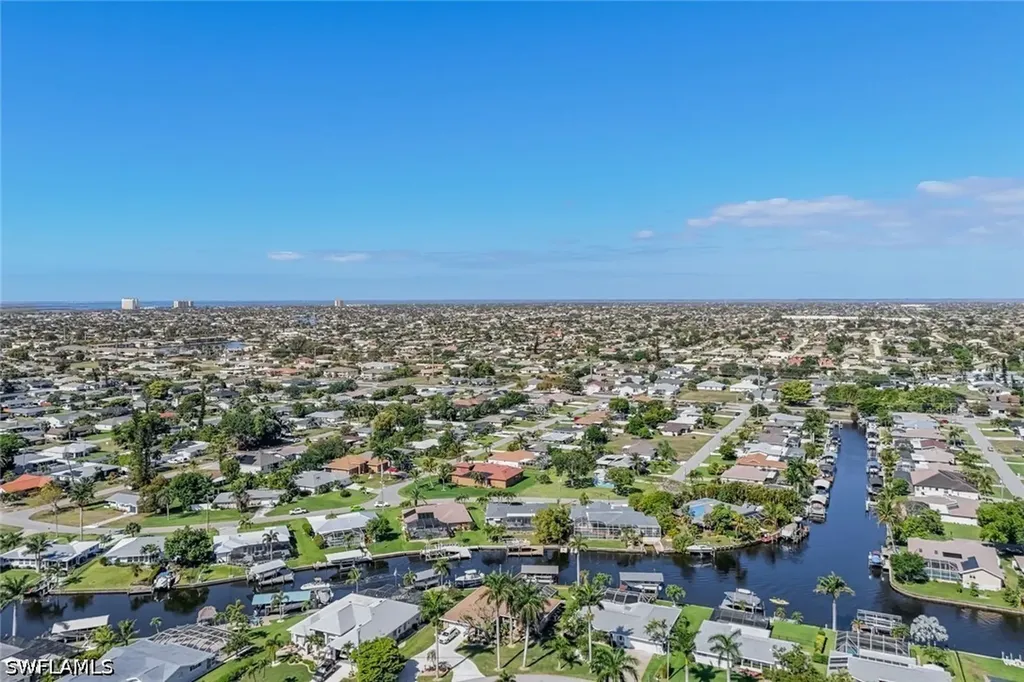 4305 SE 1st Avenue Cape Coral FL 33904