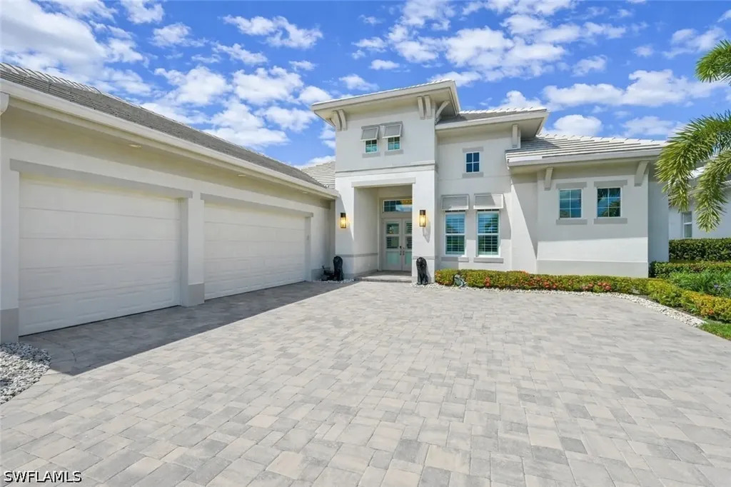 14338 Laguna Springs Lane Naples FL 34114