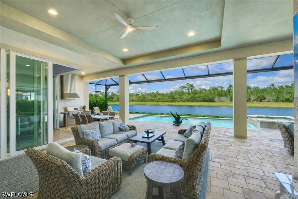14338 Laguna Springs Lane Naples FL 34114