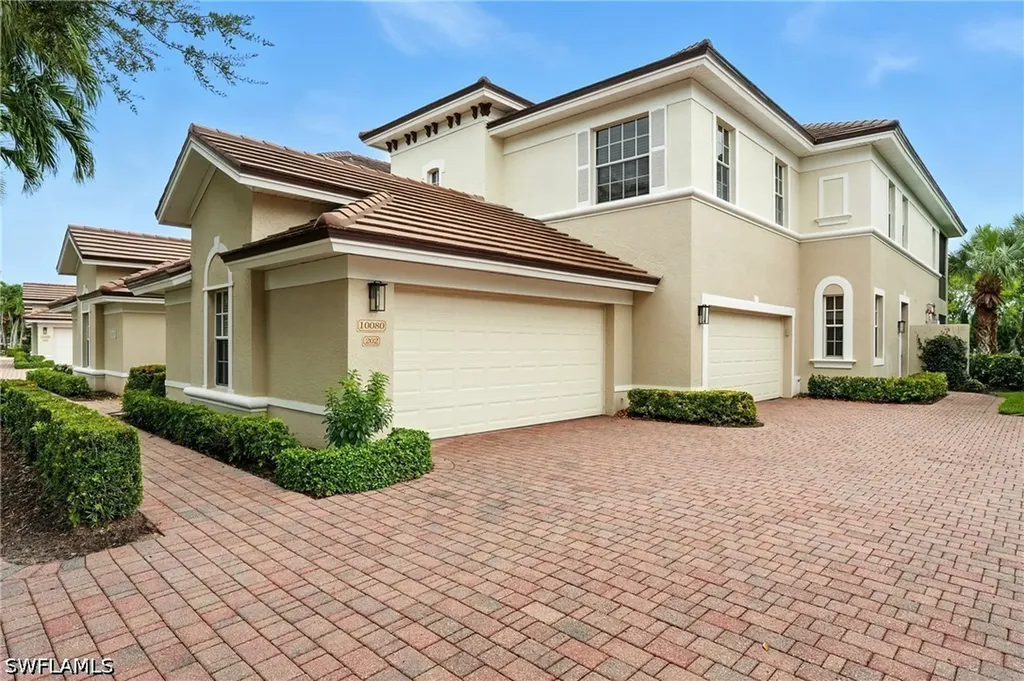 10080 Valiant Court Miromar Lakes FL 33913