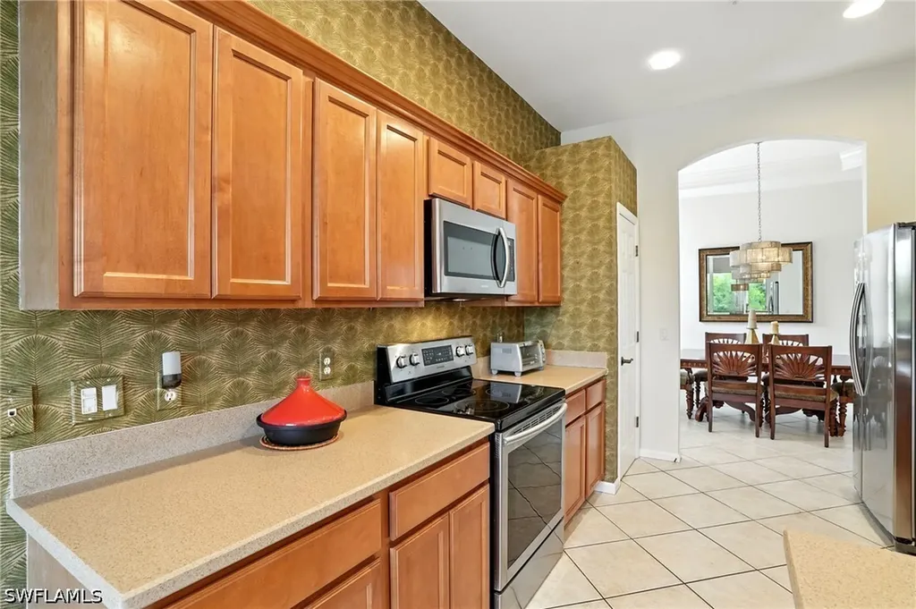 10080 Valiant Court Miromar Lakes FL 33913