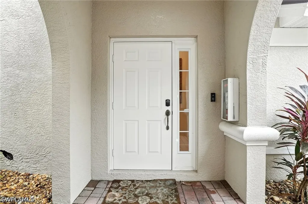 10080 Valiant Court Miromar Lakes FL 33913