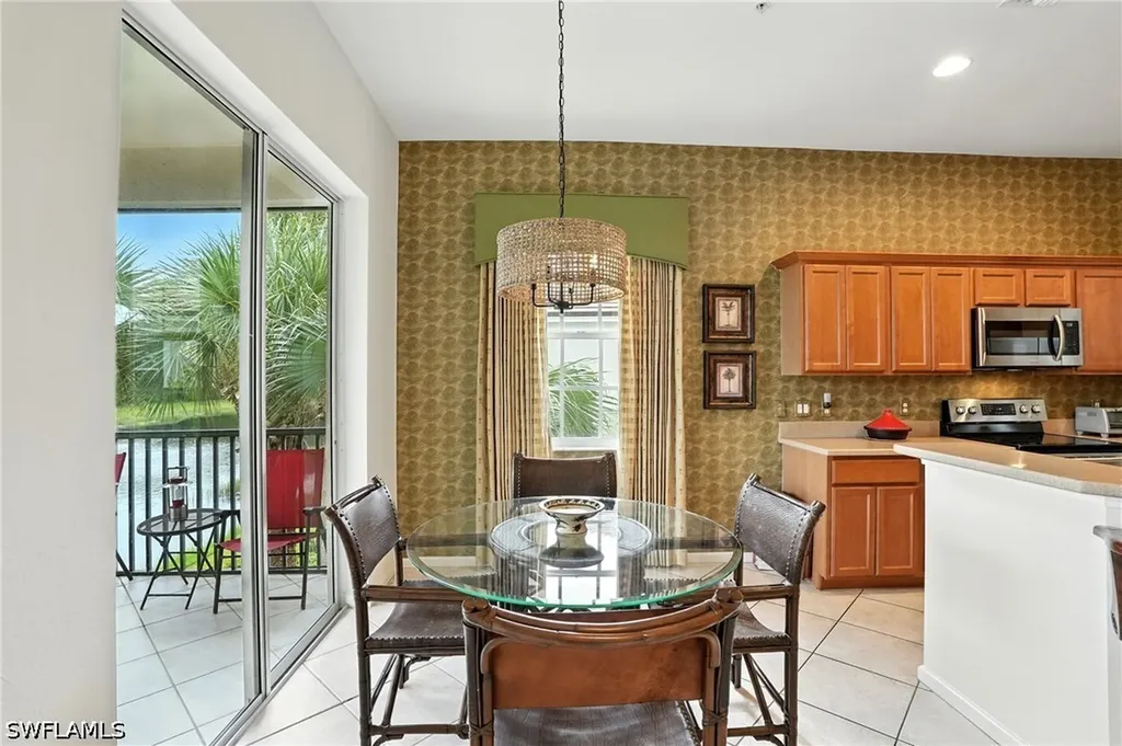10080 Valiant Court Miromar Lakes FL 33913