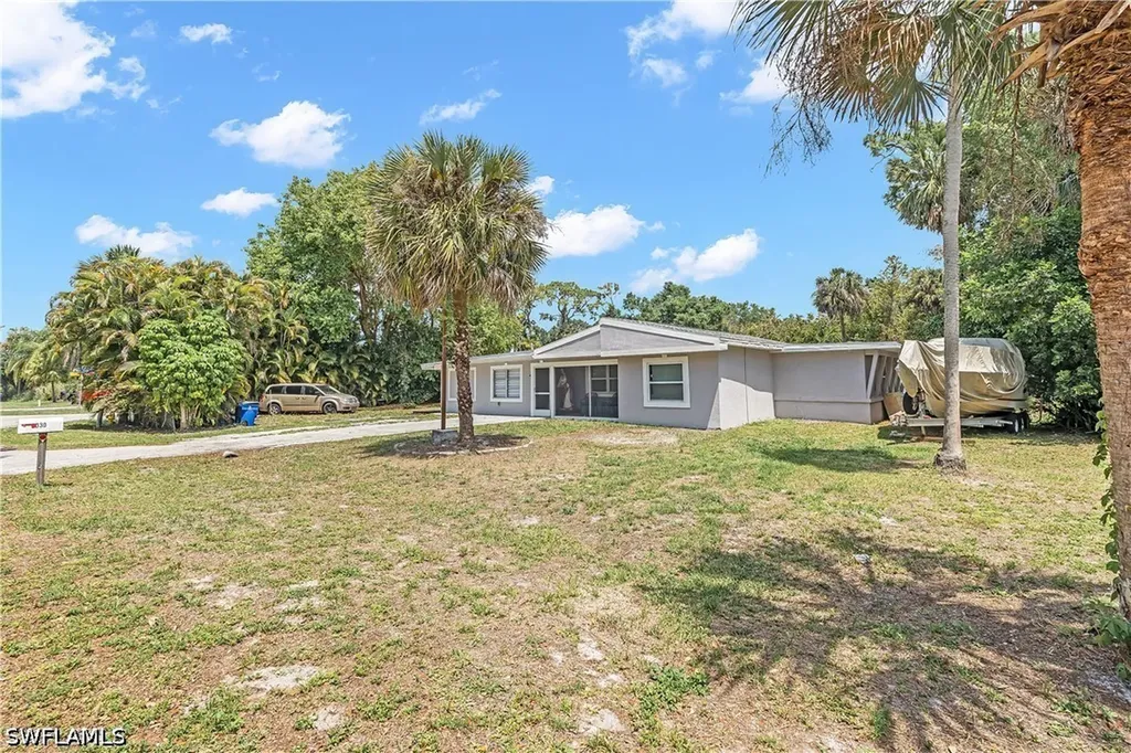 2030 Flamingo Drive North Fort Myers FL 33917