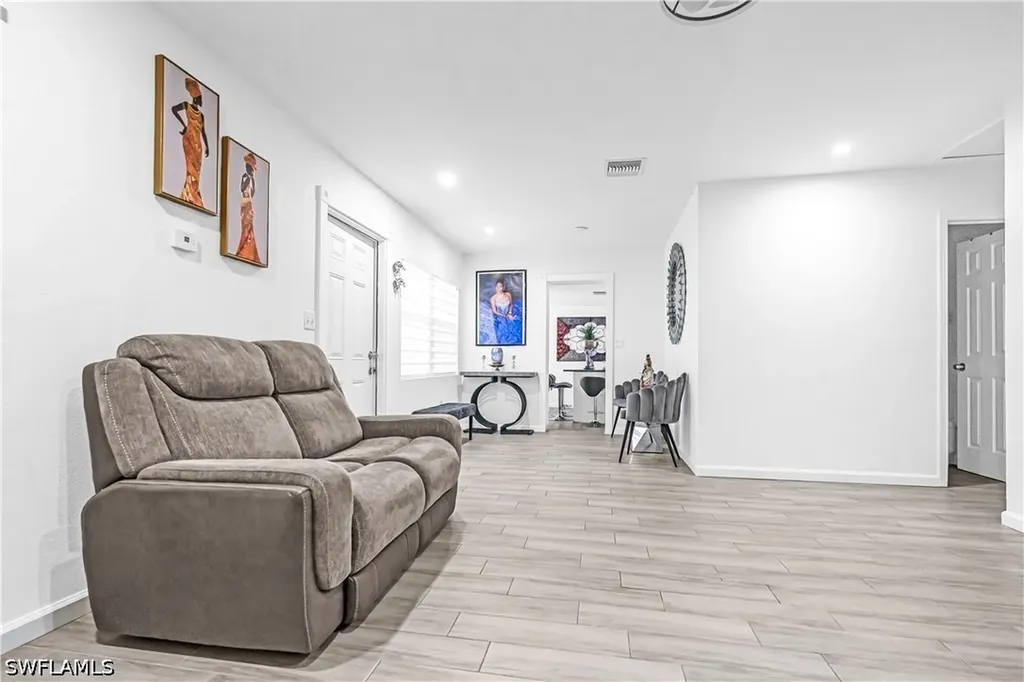 2030 Flamingo Drive North Fort Myers FL 33917