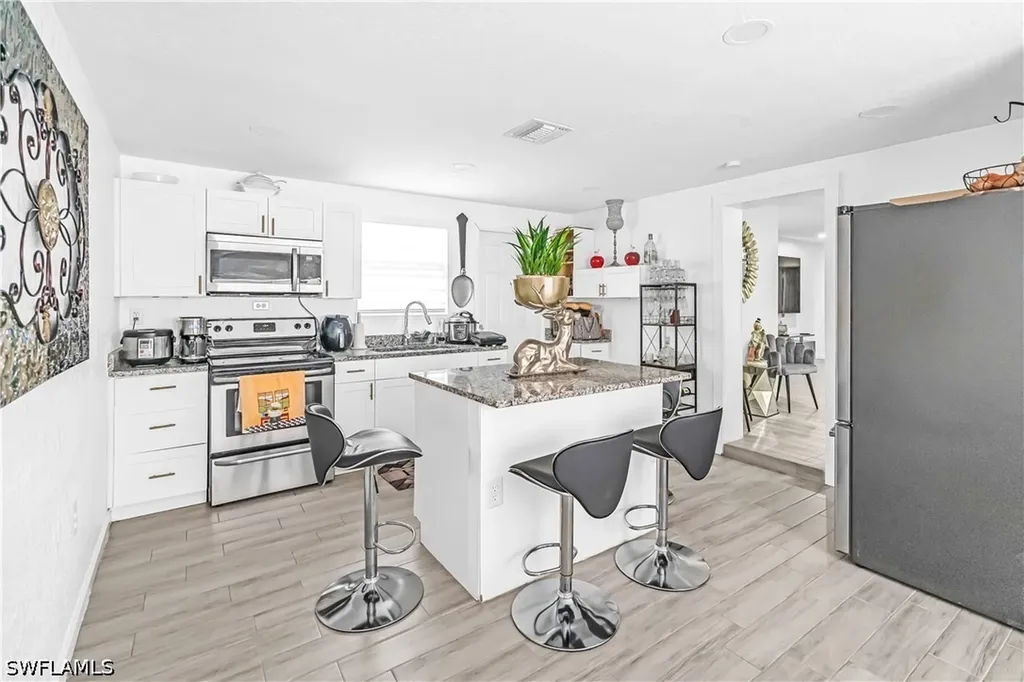 2030 Flamingo Drive North Fort Myers FL 33917