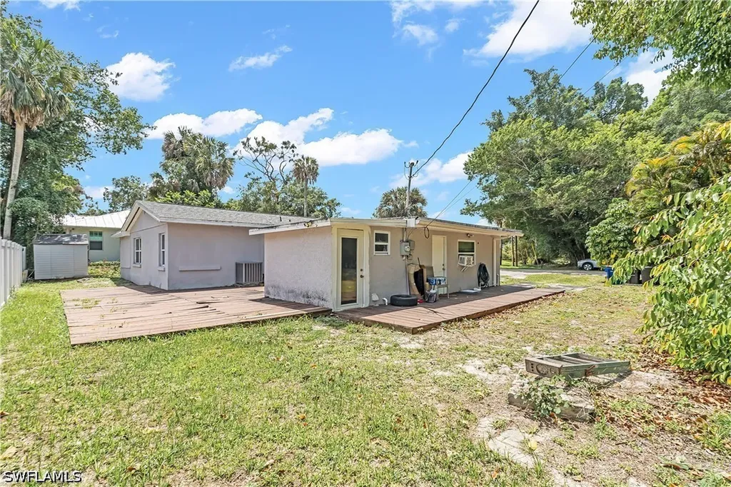 2030 Flamingo Drive North Fort Myers FL 33917