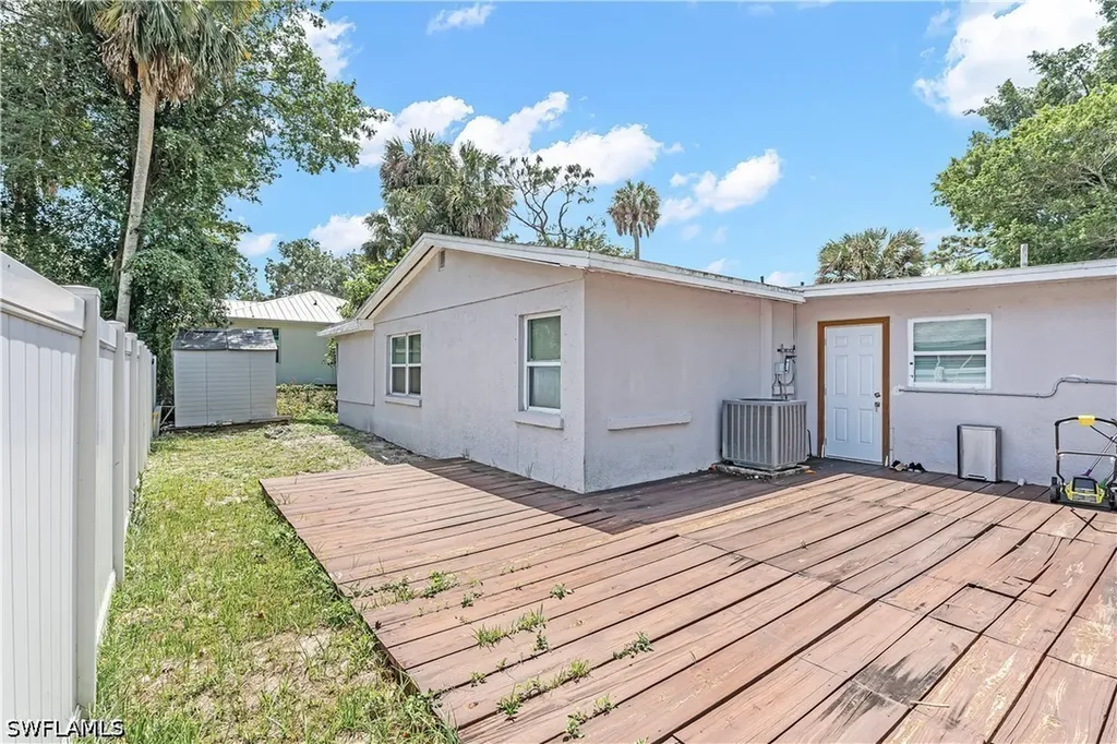 2030 Flamingo Drive North Fort Myers FL 33917
