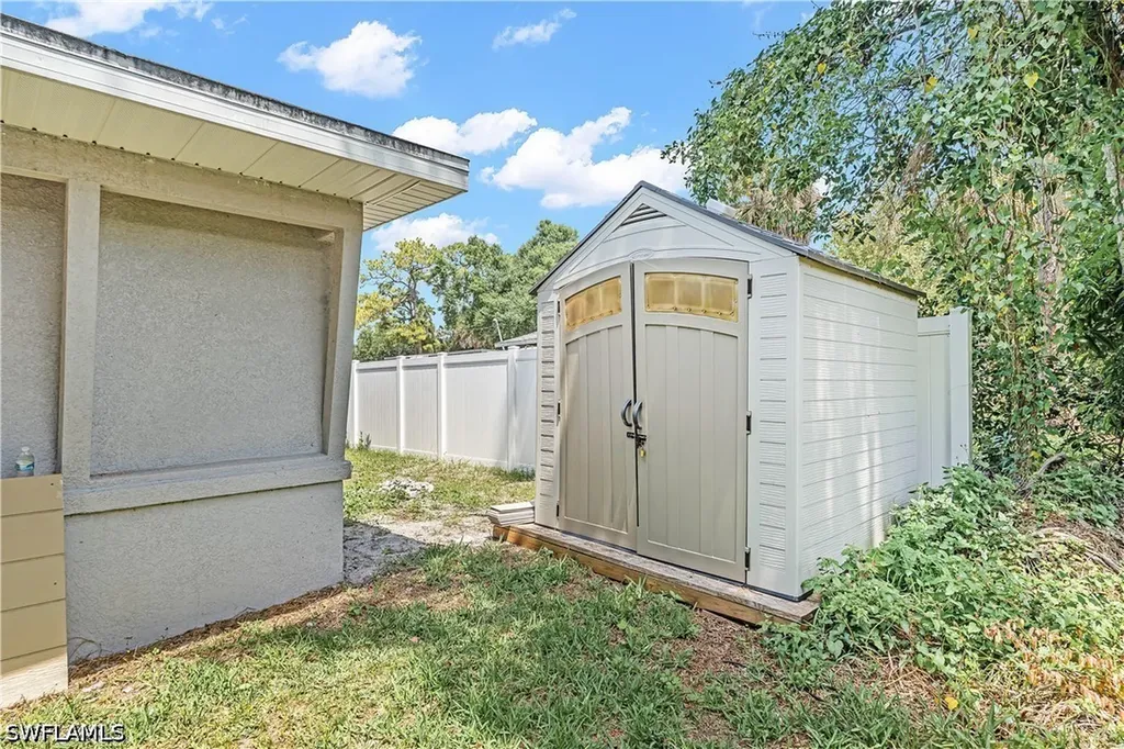 2030 Flamingo Drive North Fort Myers FL 33917