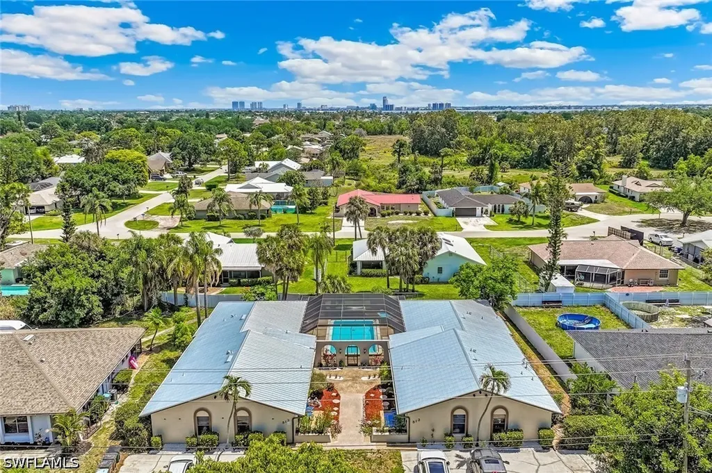 513 SE 24th Avenue Cape Coral FL 33990
