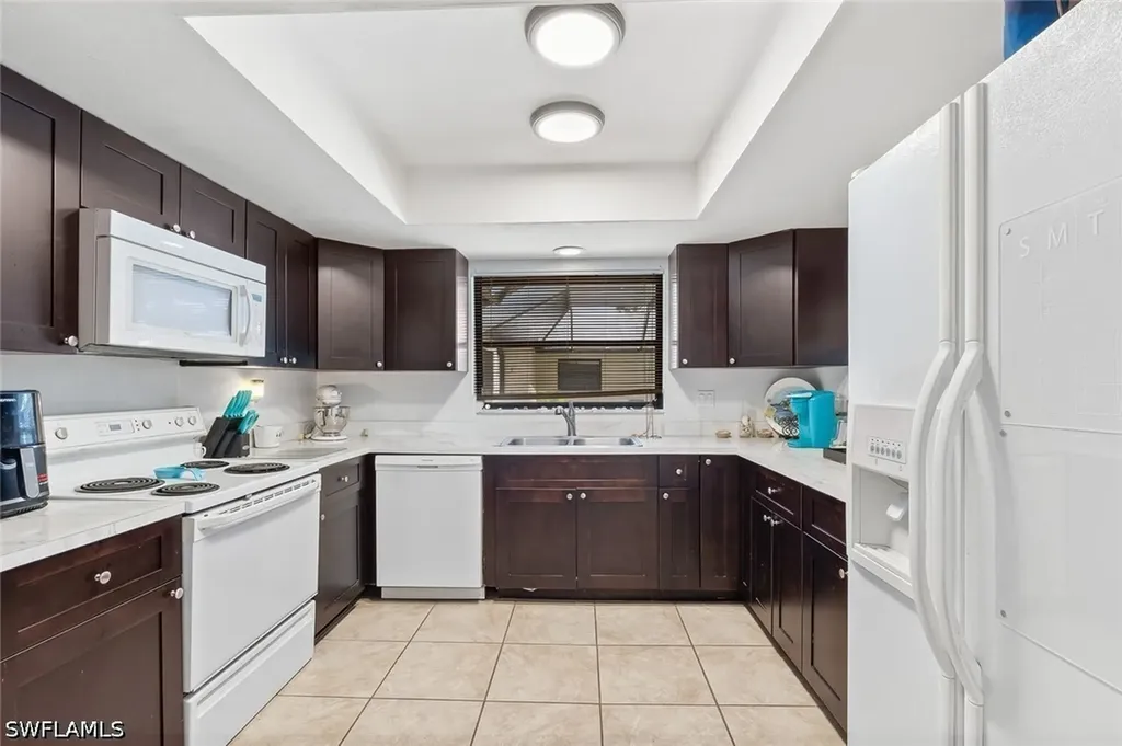 513 SE 24th Avenue Cape Coral FL 33990