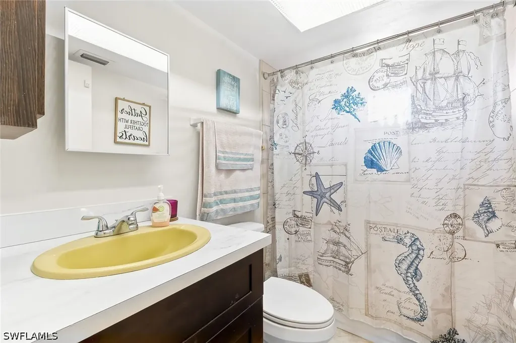 513 SE 24th Avenue Cape Coral FL 33990