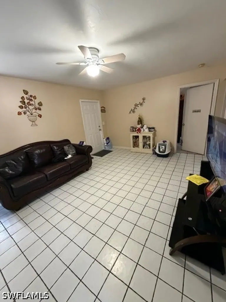 2550 Tropicana Boulevard Naples FL 34116