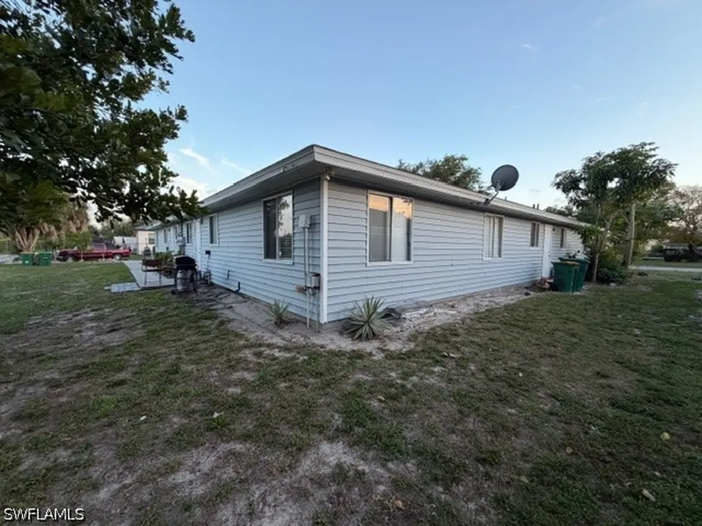 2550 Tropicana Boulevard Naples FL 34116