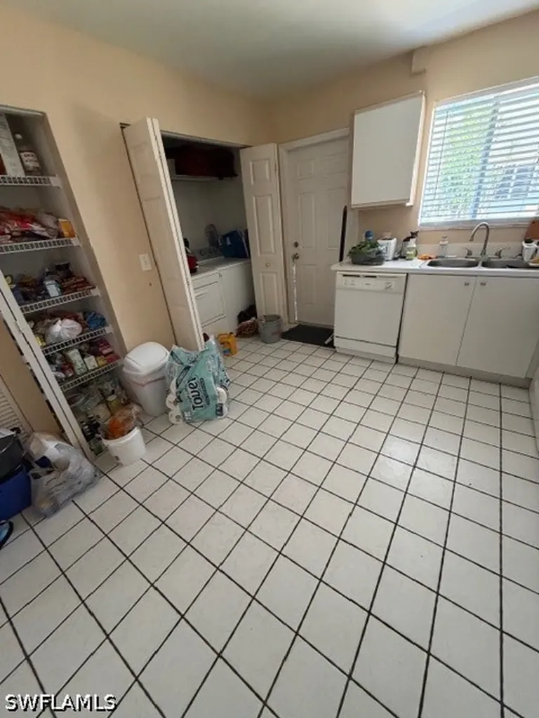 2550 Tropicana Boulevard Naples FL 34116