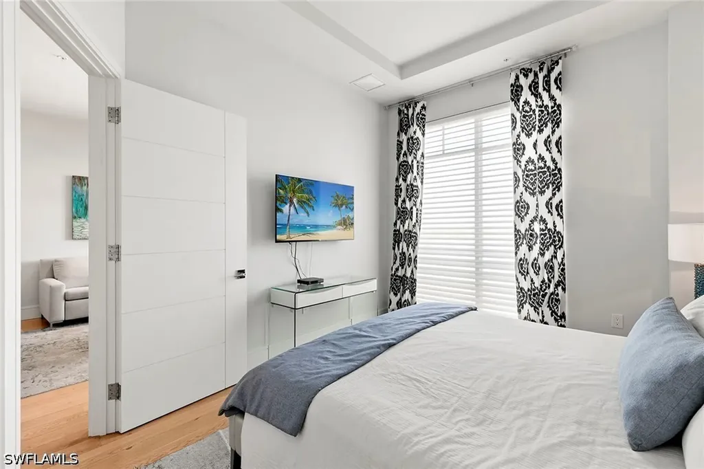 101 8th Street South Naples FL 34102
