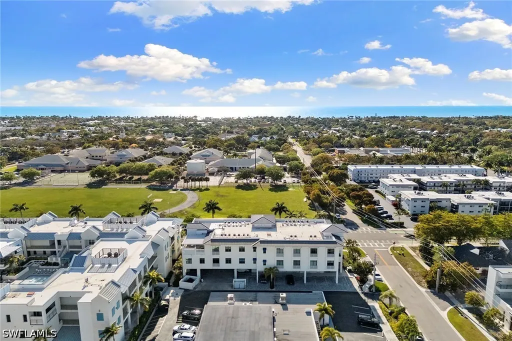 101 8th Street South Naples FL 34102