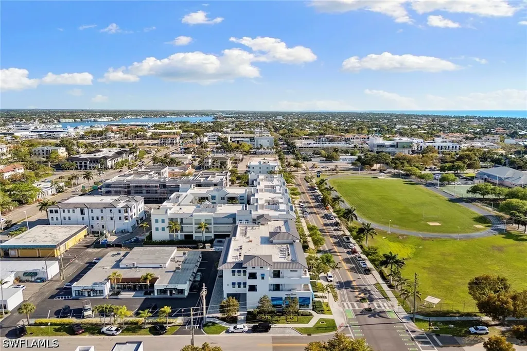101 8th Street South Naples FL 34102