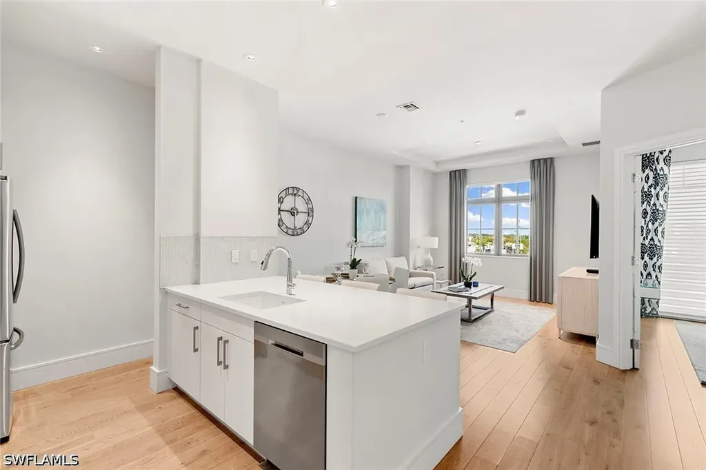 101 8th Street South Naples FL 34102