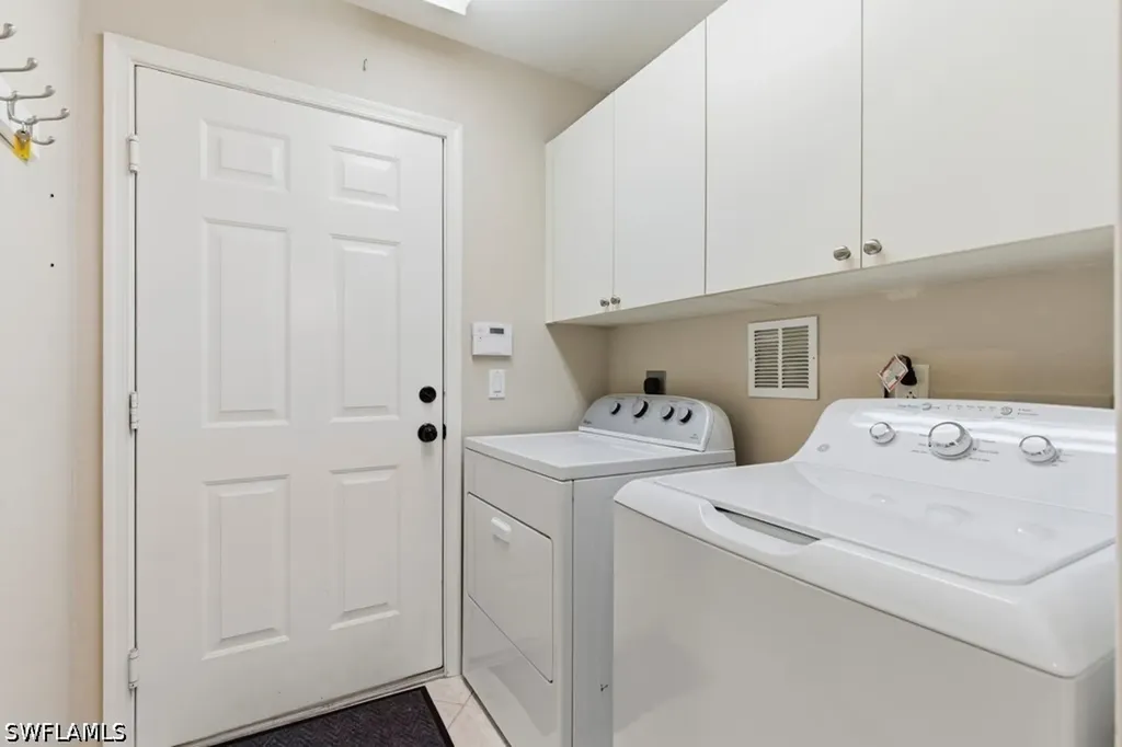 10040 Valiant Court Miromar Lakes FL 33913