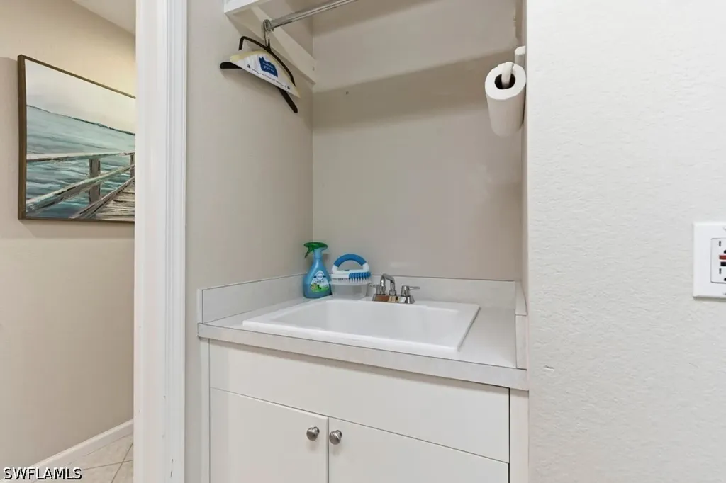 10040 Valiant Court Miromar Lakes FL 33913