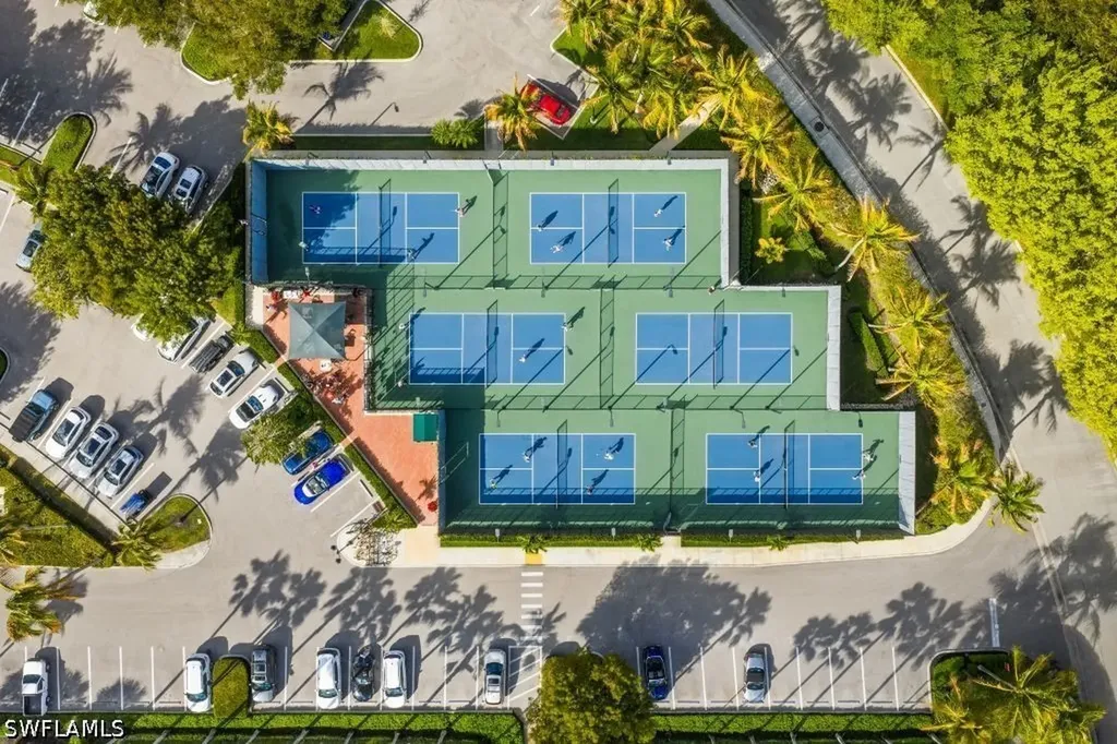 10040 Valiant Court Miromar Lakes FL 33913