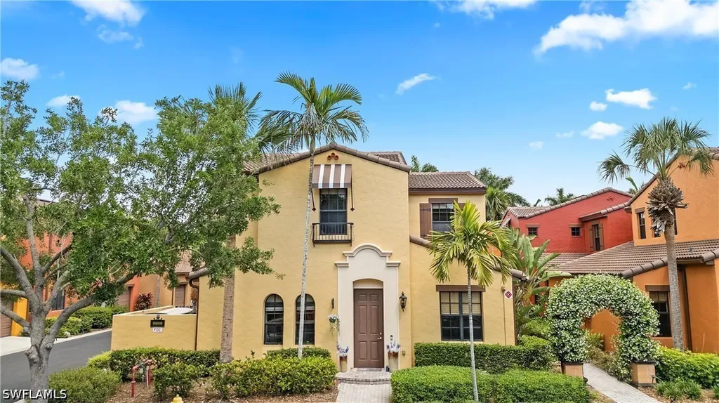 9080 Chula Vista Street Naples FL 34113