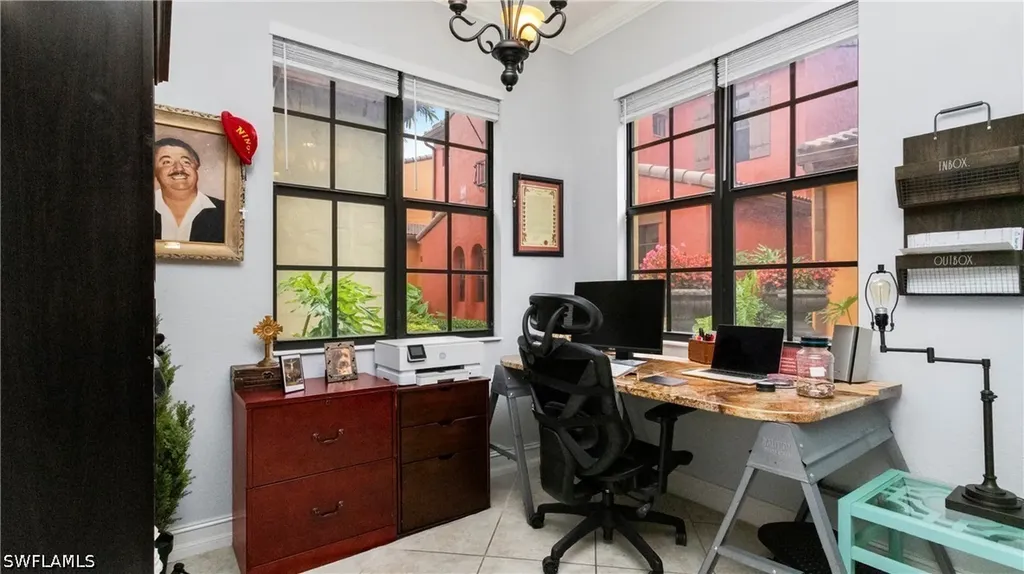 9080 Chula Vista Street Naples FL 34113