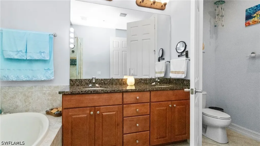 9080 Chula Vista Street Naples FL 34113