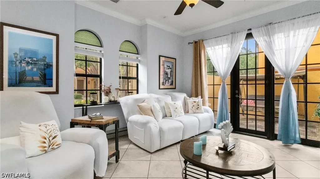 9080 Chula Vista Street Naples FL 34113